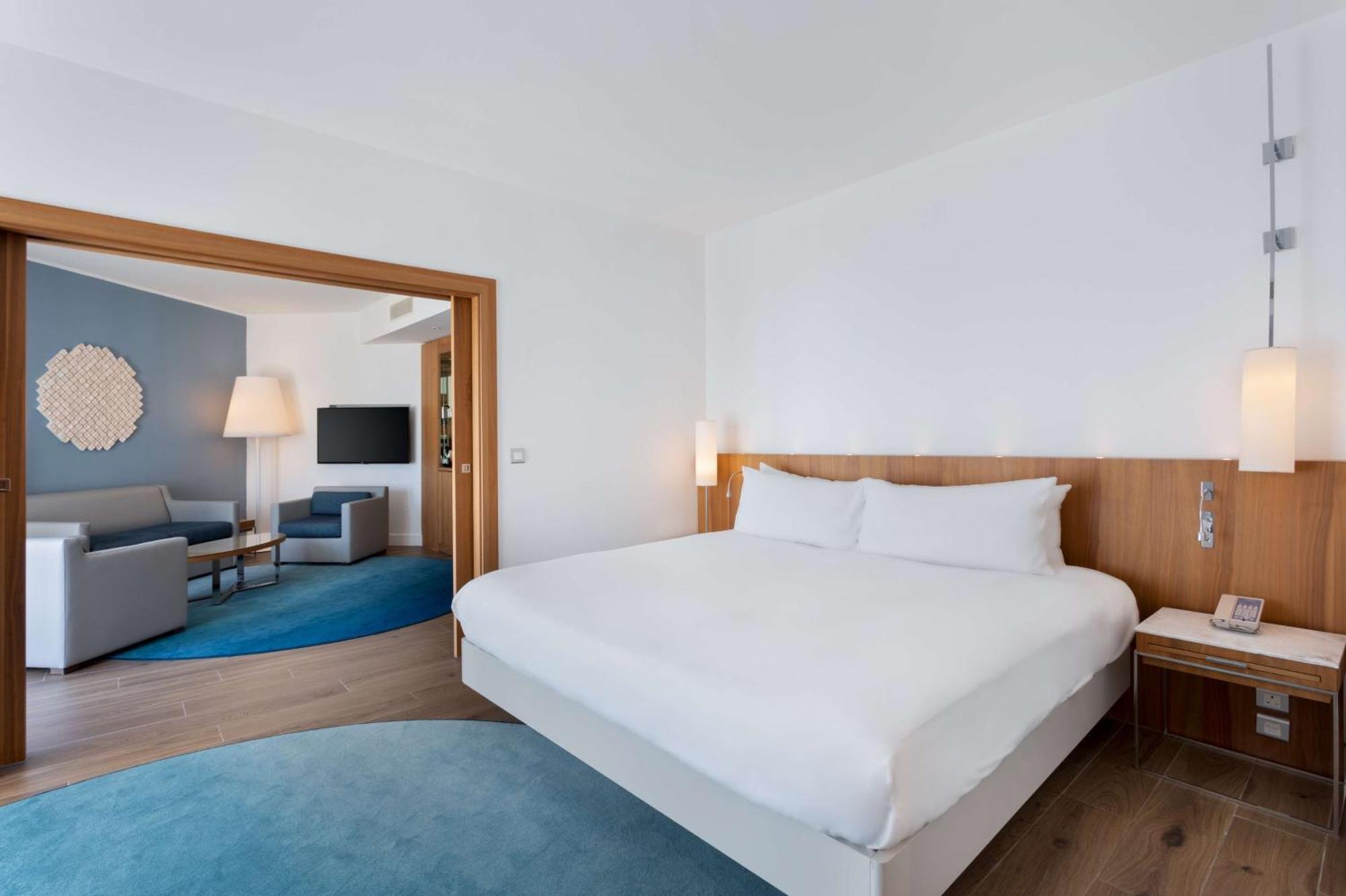 Hotel Hilton Malta San Giuliano Esterno foto