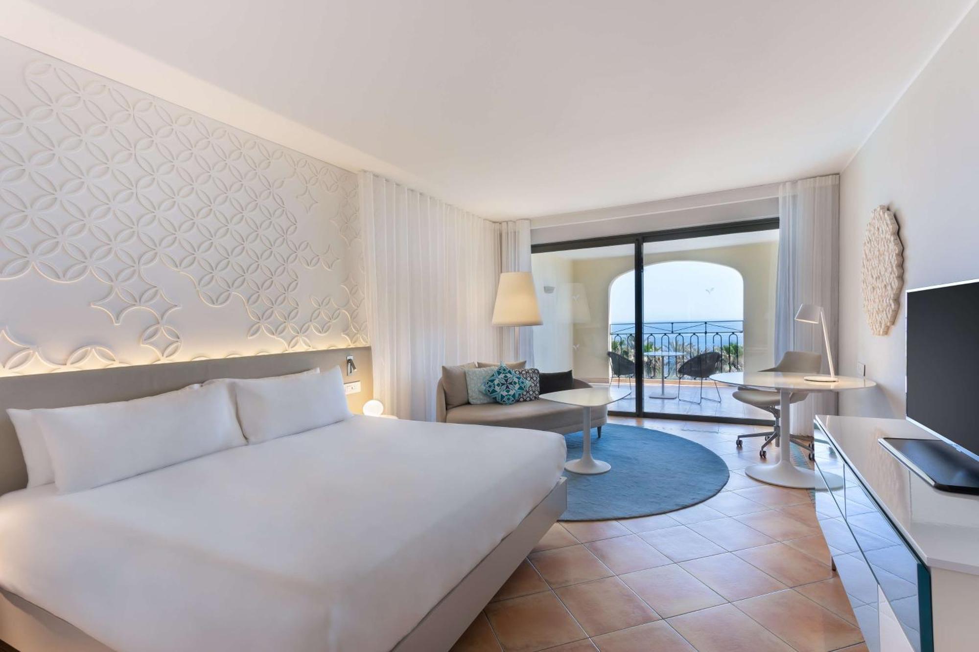 Hotel Hilton Malta San Giuliano Esterno foto