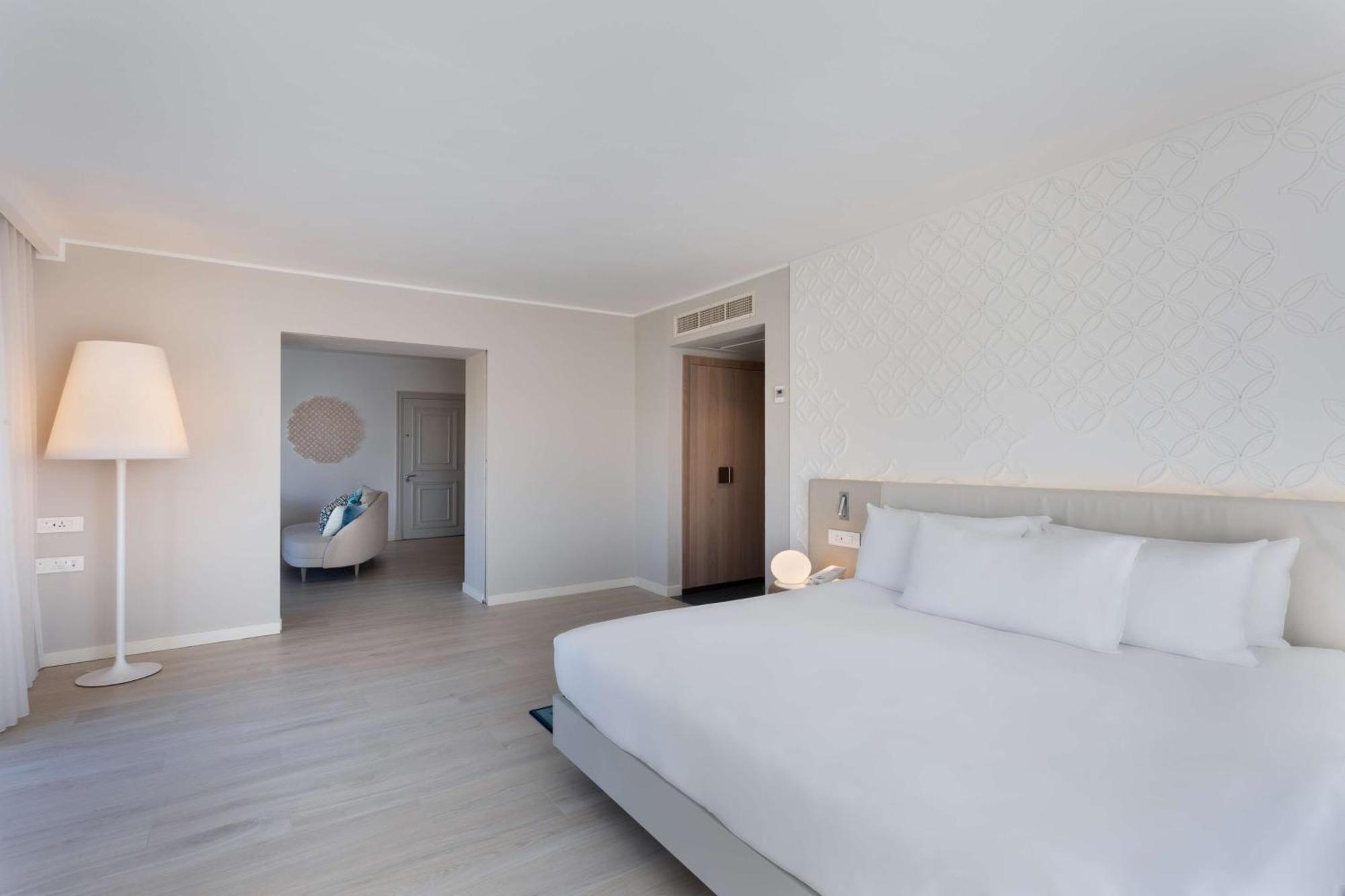 Hotel Hilton Malta San Giuliano Esterno foto