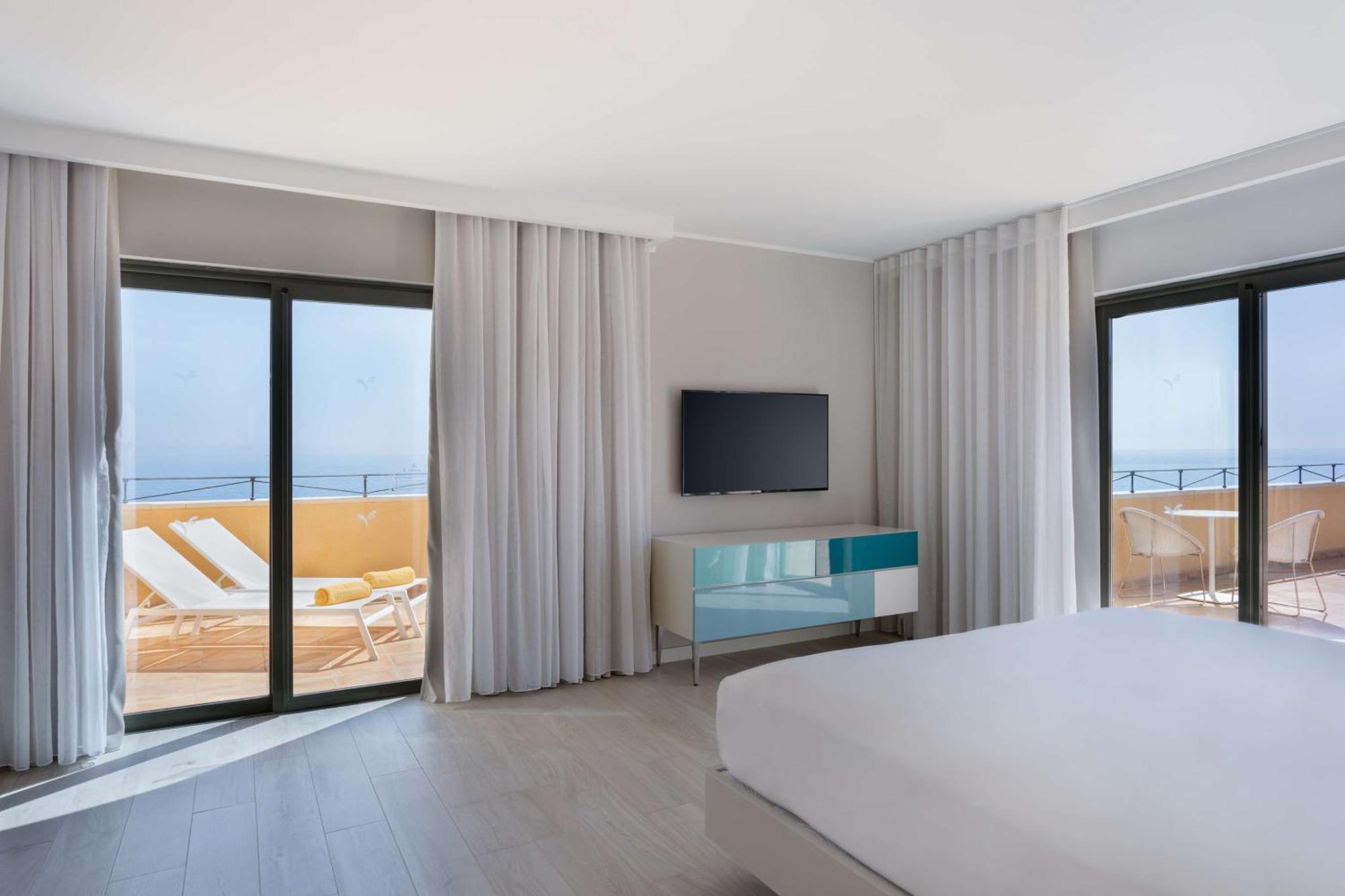 Hotel Hilton Malta San Giuliano Esterno foto