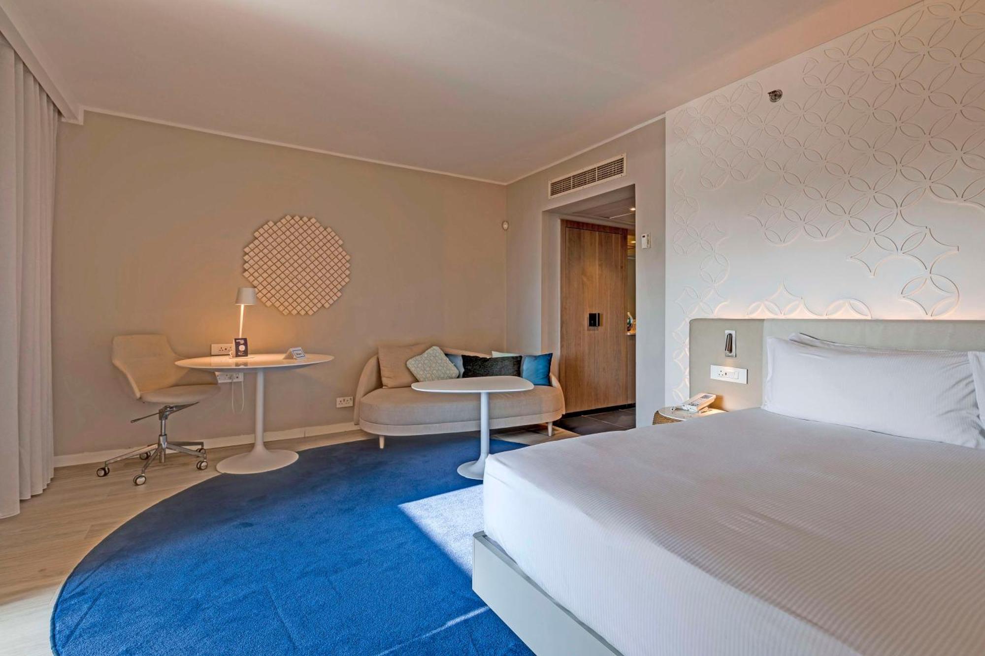 Hotel Hilton Malta San Giuliano Esterno foto