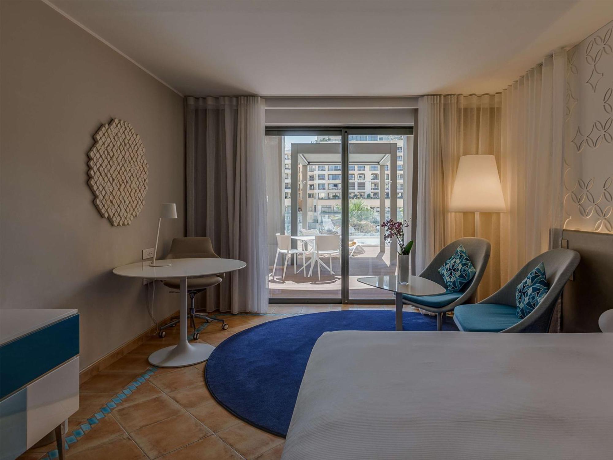 Hotel Hilton Malta San Giuliano Esterno foto