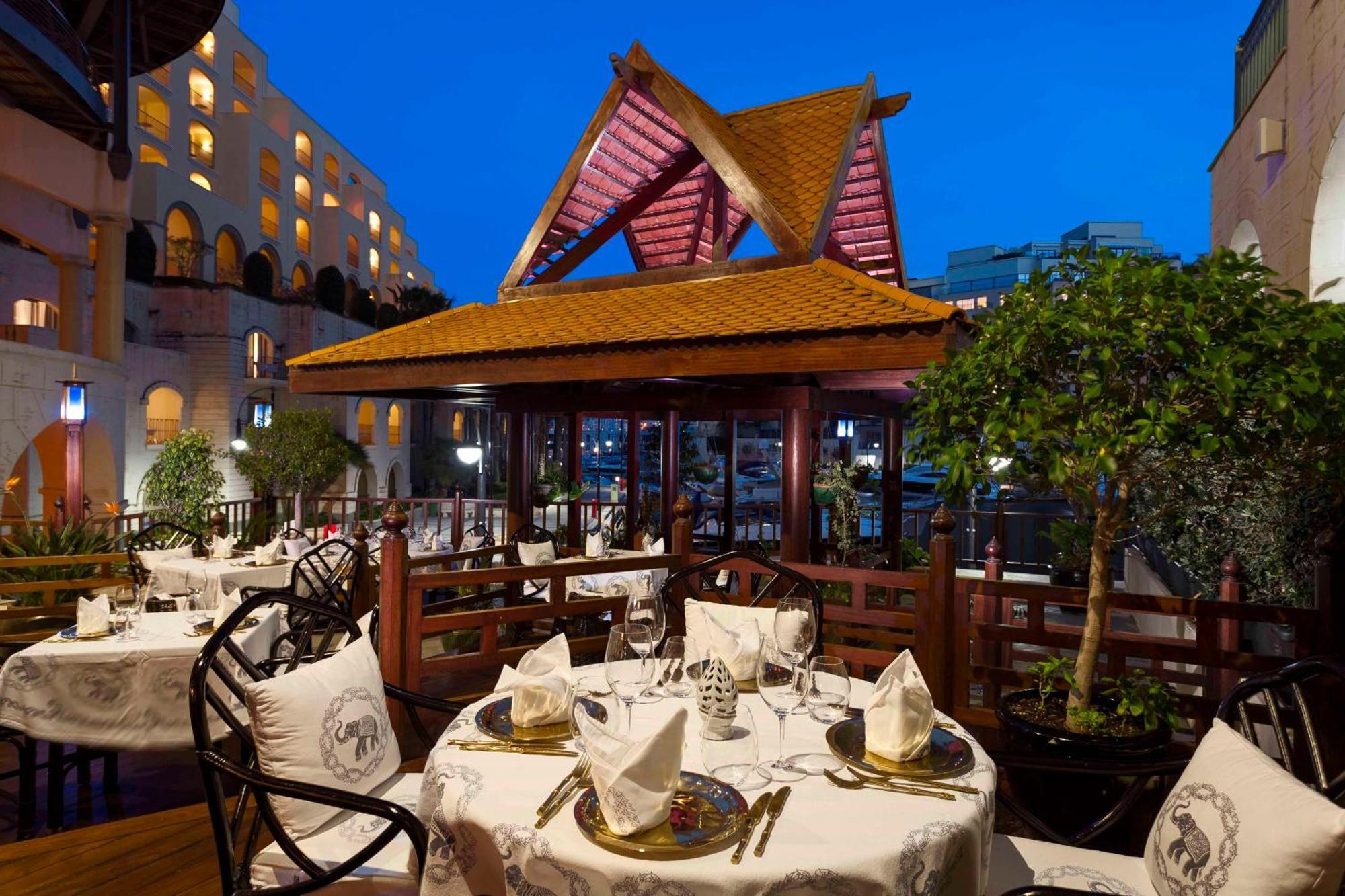 Hotel Hilton Malta San Giuliano Esterno foto