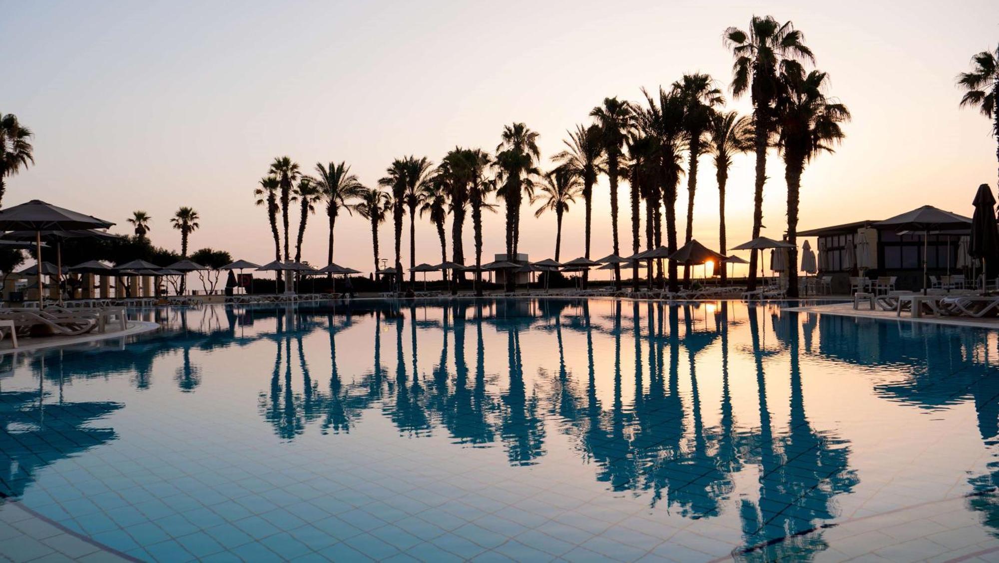 Hotel Hilton Malta San Giuliano Esterno foto