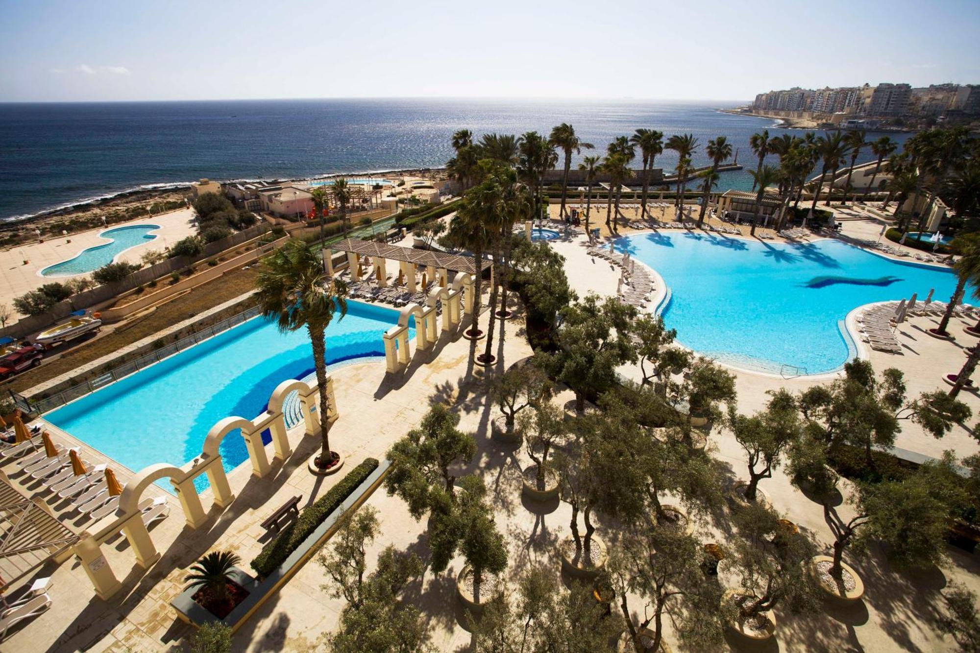 Hotel Hilton Malta San Giuliano Esterno foto