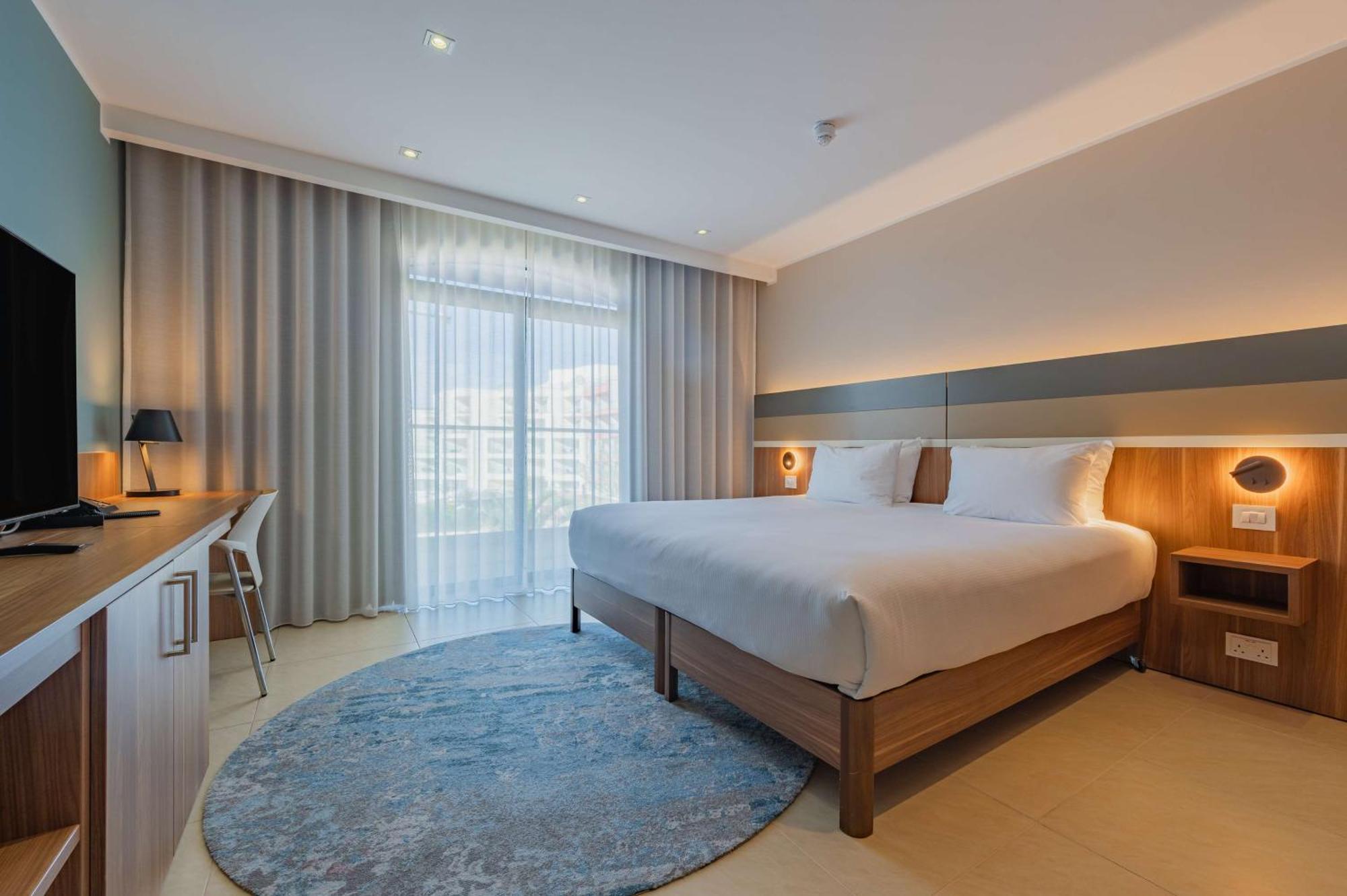 Hotel Hilton Malta San Giuliano Esterno foto